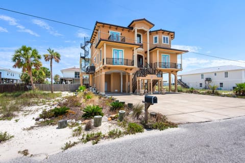 Fathom Resort by Gulf Coast Getaways House in Pensacola Beach