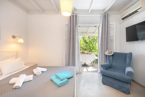 Fiorado Apartment hotel in Corfu, Greece