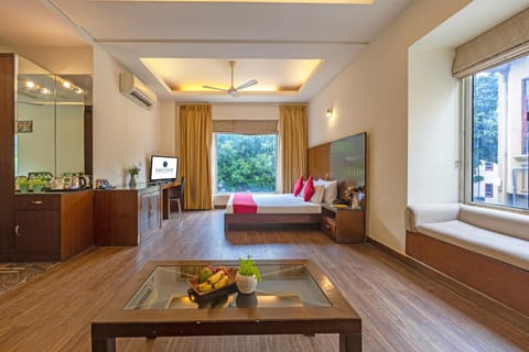 Bed, TV and multimedia, Coffee/tea facilities, Photo of the whole room, Seating area, Bedroom