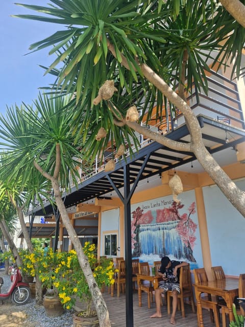 Peace Lanta Mansion Hotel in Sala Dan