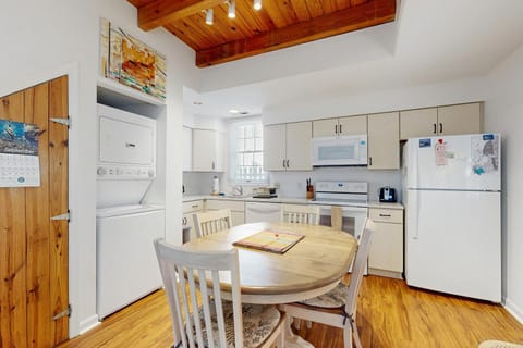 Bermudo Row Condo --- 34 Maryland Ave Unit 5 House in Henlopen Acres