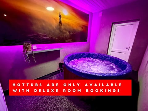 Hornby Hottub and Jacuzzi Suites Apartment in Blackpool