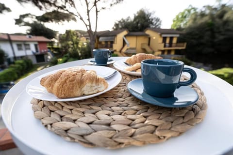 Sabbia & Pinoli - Tirrenia, Pisa Apartment in Tuscany