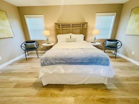 Eastgate 18A beautiful townhouse Apartment in Hammond