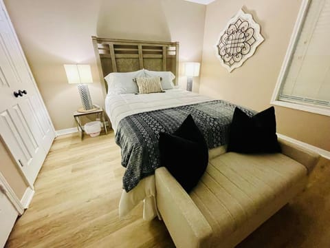 Eastgate 10A beautiful townhouse Apartment in Hammond