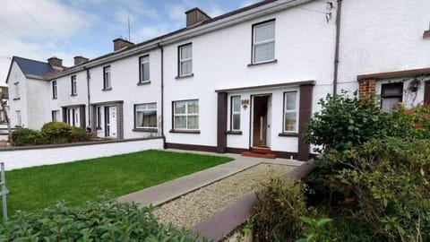 30 Marian Park - Luxury Townhouse House in Buncrana