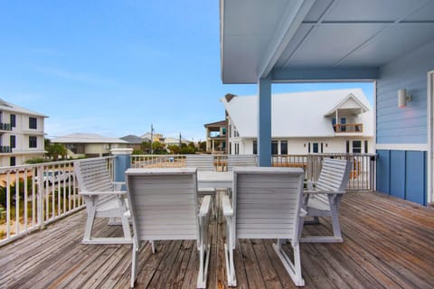 The Beach House by Gulf Coast Getaways House in Pensacola Beach