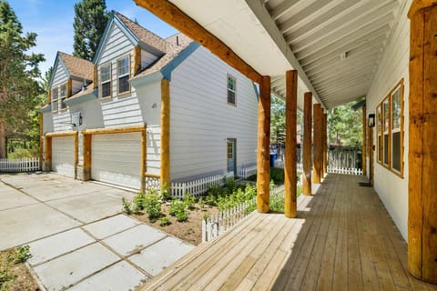 Castlewood Retreat #2524 House in Big Bear