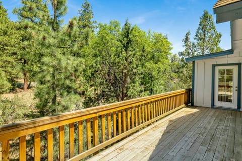 Castlewood Retreat #2524 House in Big Bear