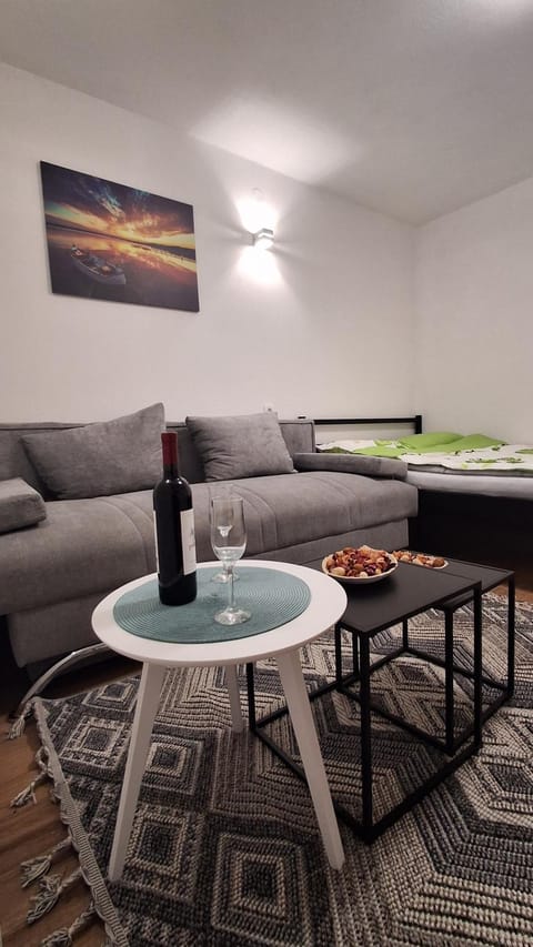 Bed, Living room, Seating area
