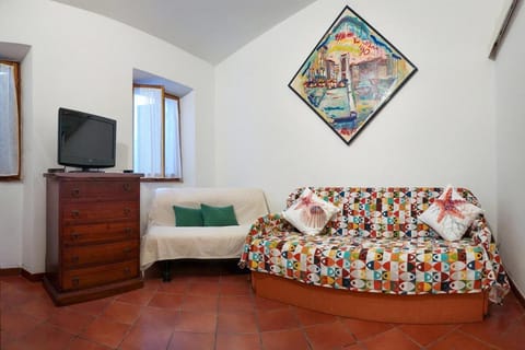 Communal lounge/ TV room, Photo of the whole room, Bedroom