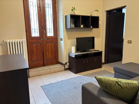 Communal lounge/ TV room, TV and multimedia, Living room, Evening entertainment