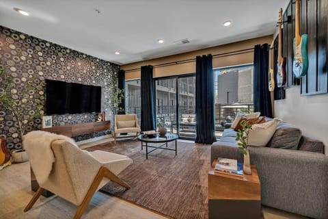 The Gibson in Music City Walk to Broadway House in The Gulch