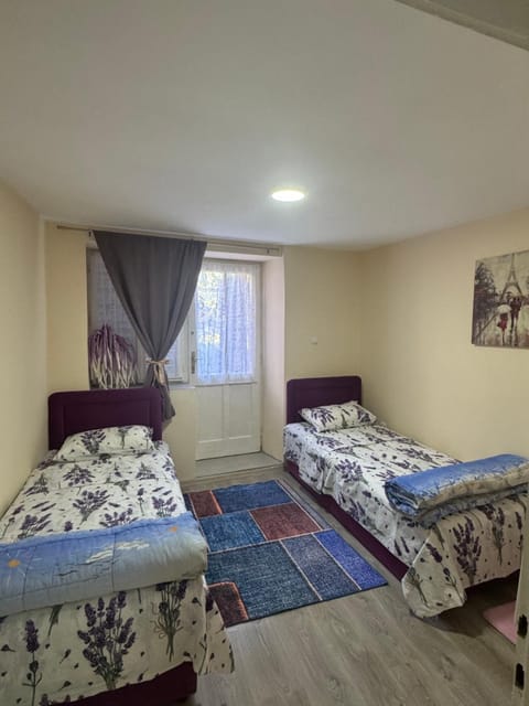 Old street 2 Vacation rental in Podgorica