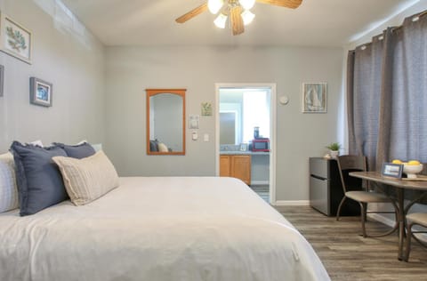 Pacific Plaza #603 - Salty Studio - StudioD-Q House in Oceano