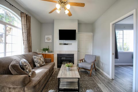 Pacific Plaza #604 - Coral Condo - 1BdrmD-K-QSofa House in Oceano