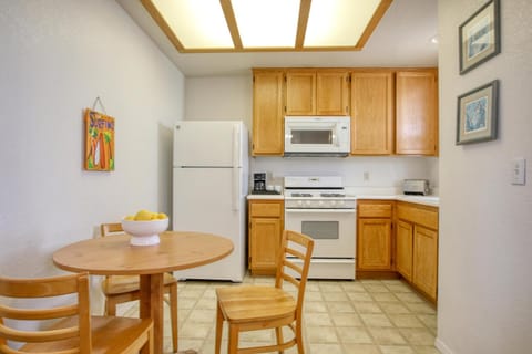 Pacific Plaza #306 - Ocean View - 1BdrmUp-2Q House in Oceano