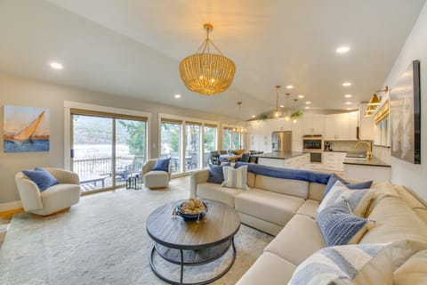 Peaceful Cabin with Dock on Lake Pend Oreille Cabin in Lake Pend Oreille