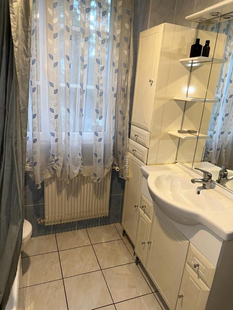 L'impasse de l'Orée du Bois House in Joué-lès-Tours