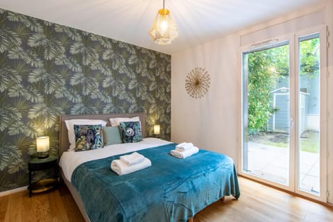 Stunning 3Bedroom Apartment with Garden in Prestigious Area I Eiffel Tower Within 15 Minutes' Drive Apartment in Issy-les-Moulineaux