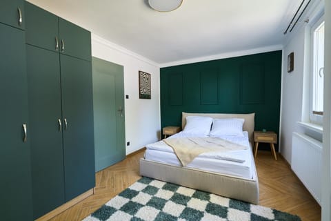 Bed, Bedroom, locker, wardrobe