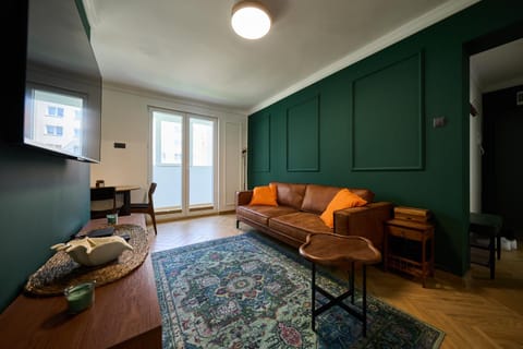 TV and multimedia, Balcony/Terrace, Living room, Seating area