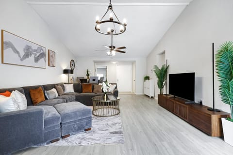 Modern Paradise Hot Tub Game Room Swing Set BBQ House in San Antonio