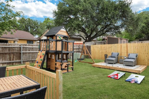 Modern Paradise Hot Tub Game Room Swing Set BBQ House in San Antonio