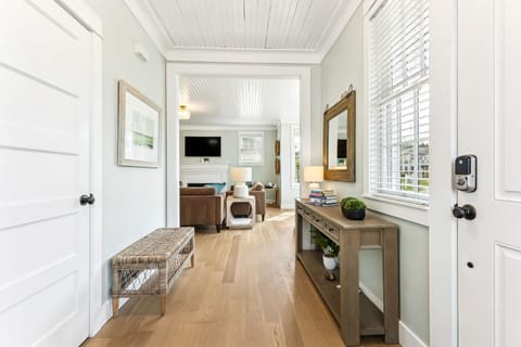 Someplace Else by Seabrook Hospitality House in Seabrook