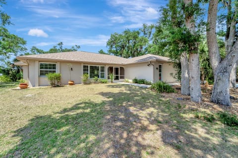 Secluded Oasis with Heated Pool in Prime Location House in Port Charlotte