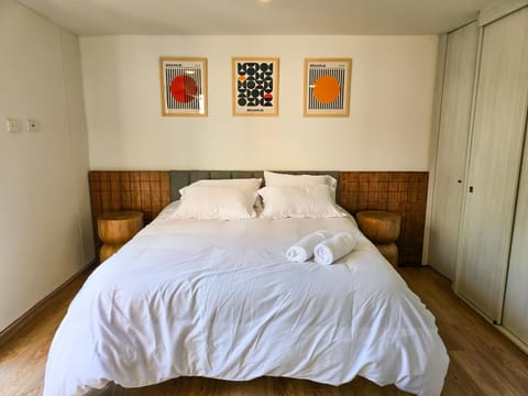 Bed, Photo of the whole room, Bedroom, towels, wardrobe