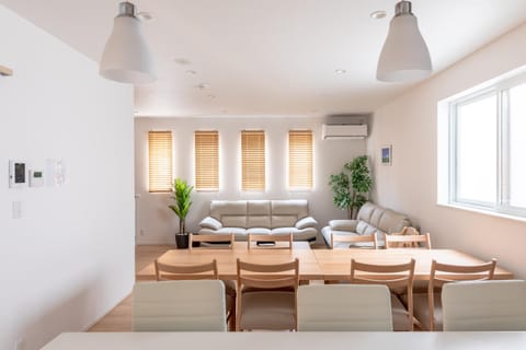 Living room, Dining area, air conditioner