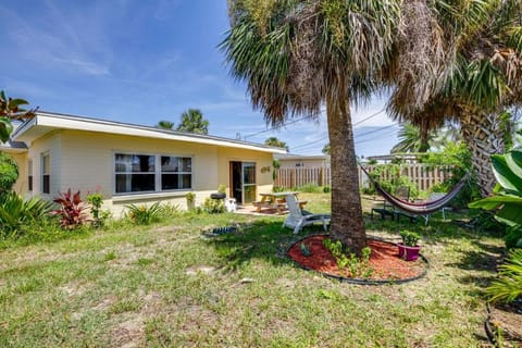 Spacious Home with Yard - 1 Mi to Ormond Beach House in Daytona Beach