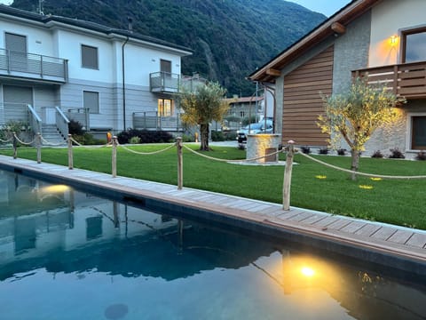 Property building, Swimming pool