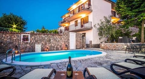 Garden, Balcony/Terrace, Swimming pool