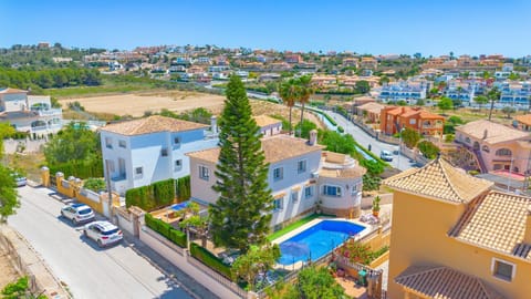 Property building, Facade/entrance, Off site