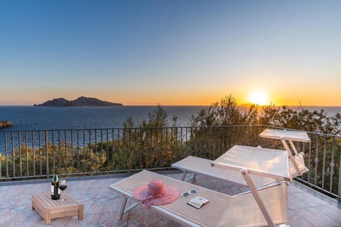 Balcony/Terrace, Balcony/Terrace