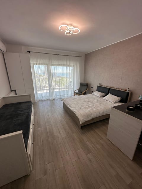 Bed, Living room, Photo of the whole room, Seating area, Bedroom