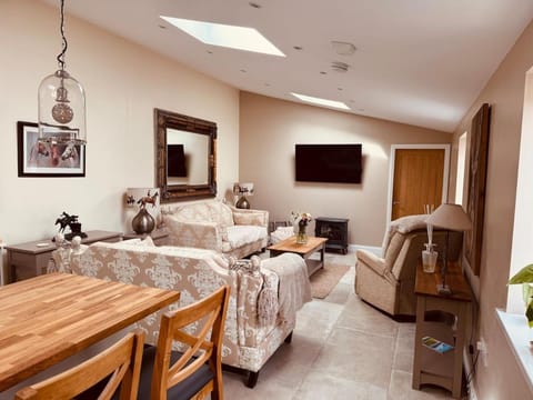 The Forge, Newly Converted Barn Apartment in England