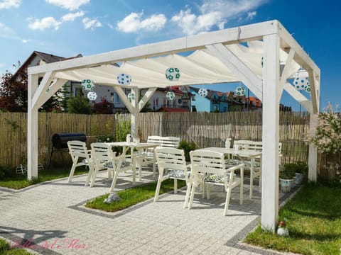 Patio, BBQ facilities, Garden, Seating area