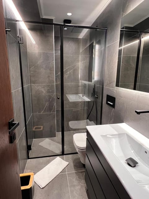 Shower, Toilet, Bathroom