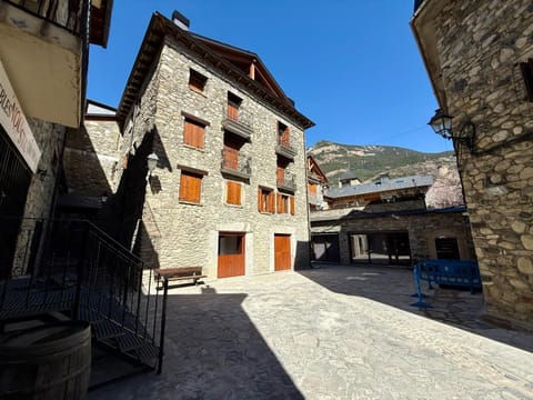 Property building, Day