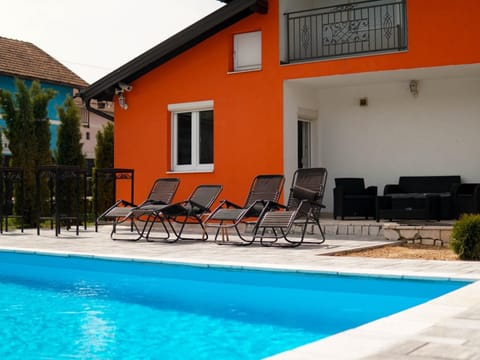 Property building, Swimming pool