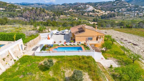 Property building, Facade/entrance, Off site