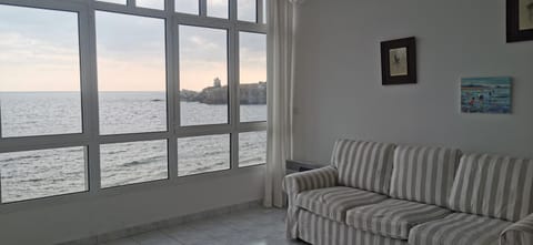 Living room, Sea view