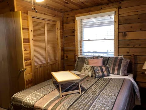 Rustic Cabin Rental near the Gauley River in West Virginia Cabin in Hico