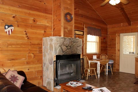Peaceful Cabin Rental with a Hot Tub near Beckley, West Virginia Cabin in Hico