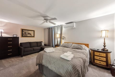 Tannery 64H - Family Retreat with Modern Comforts House in Capital District, NY, USA