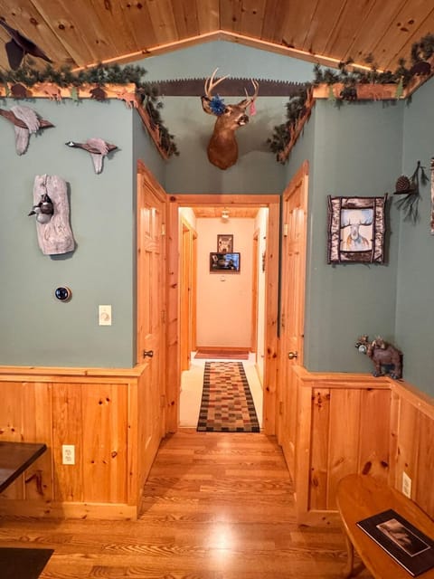 Longden Lodge - Adirondacks House in Old Forge