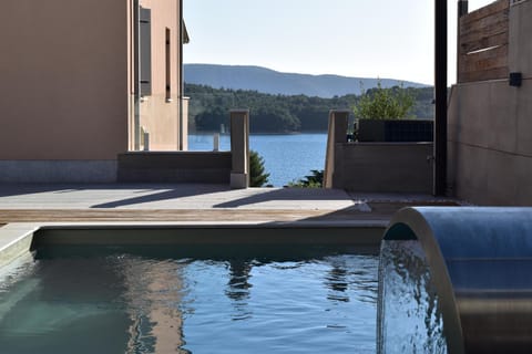 Sea view, Swimming pool